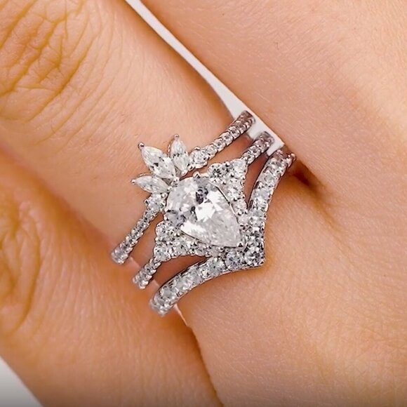 Modern Gents Delilah Pear Cut Engagement Ring Set + Zoey Chevron Band, Size 11 - Picture 2 of 4